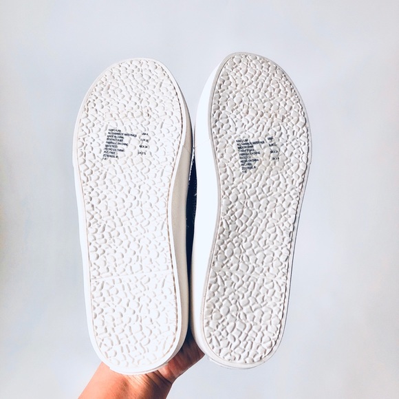 Kenneth Cole NY Kam Lylah Sequin Slip-On - Picture 7 of 7